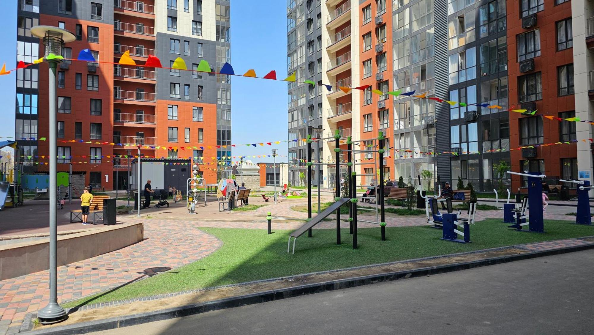 Apartamento Жк Terracotta Almatý Exterior foto